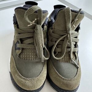 Jordan 4 retro toddler size 10
